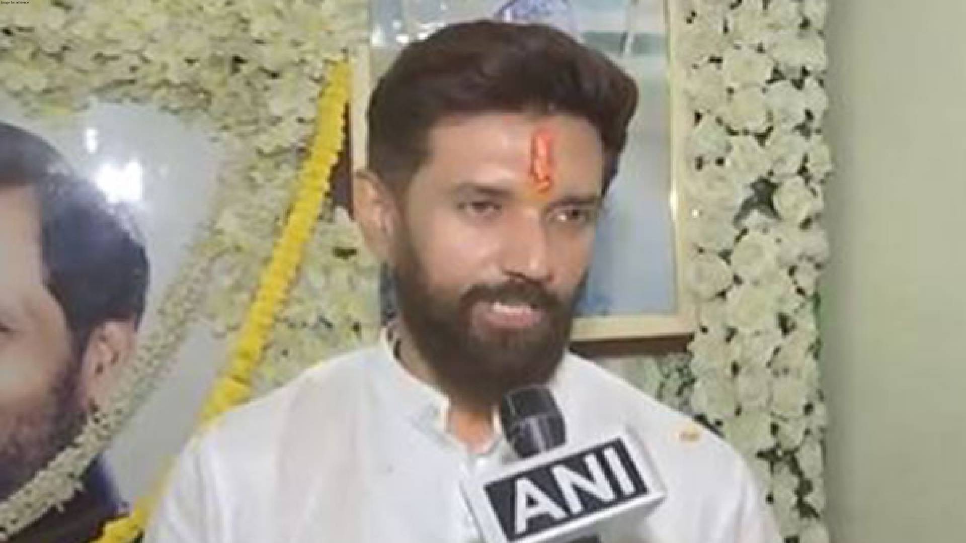 Chirag Paswan offers prayers before filing nomination papers from Hajipur